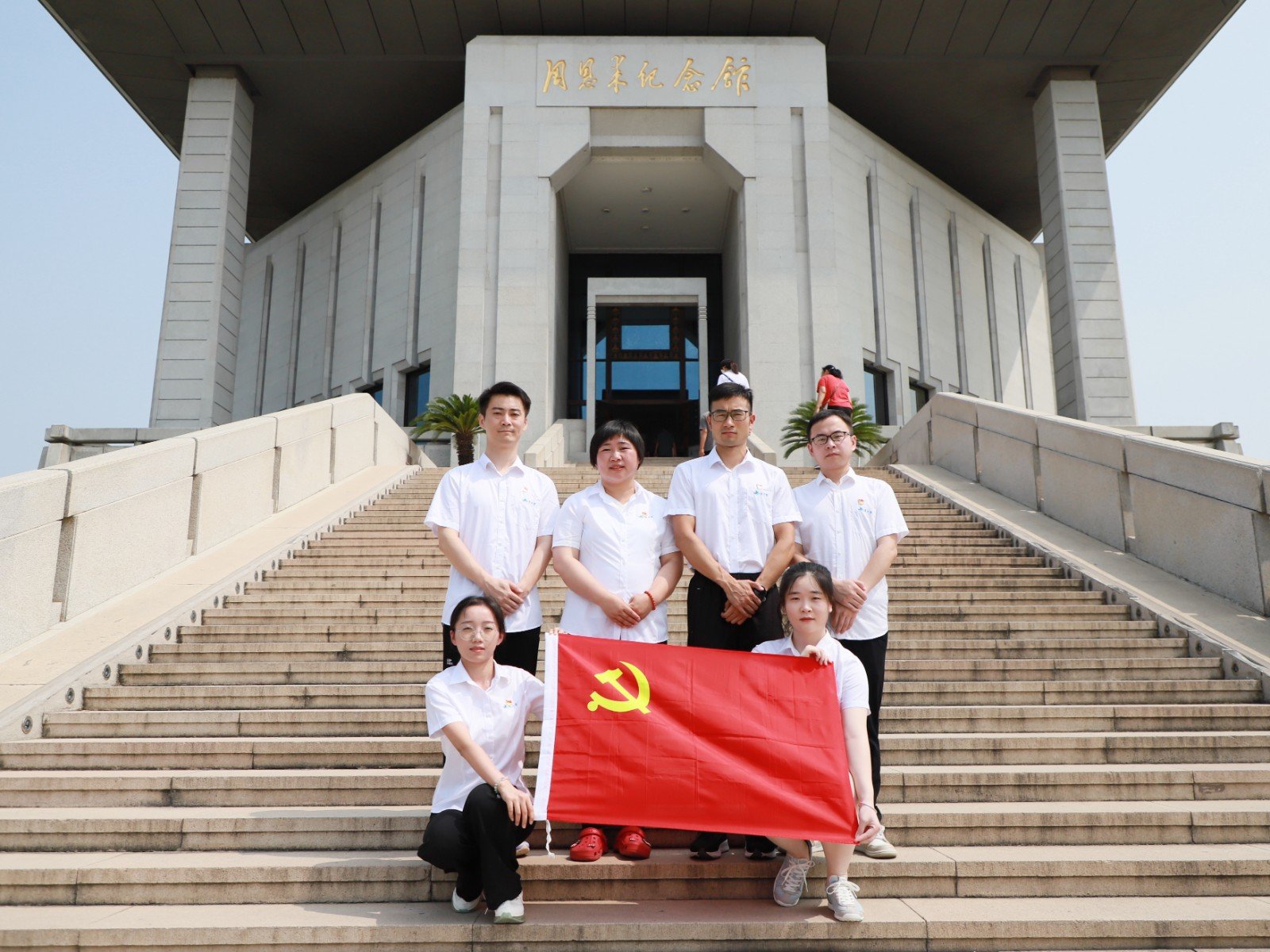 继续了解因此”八月的合肥